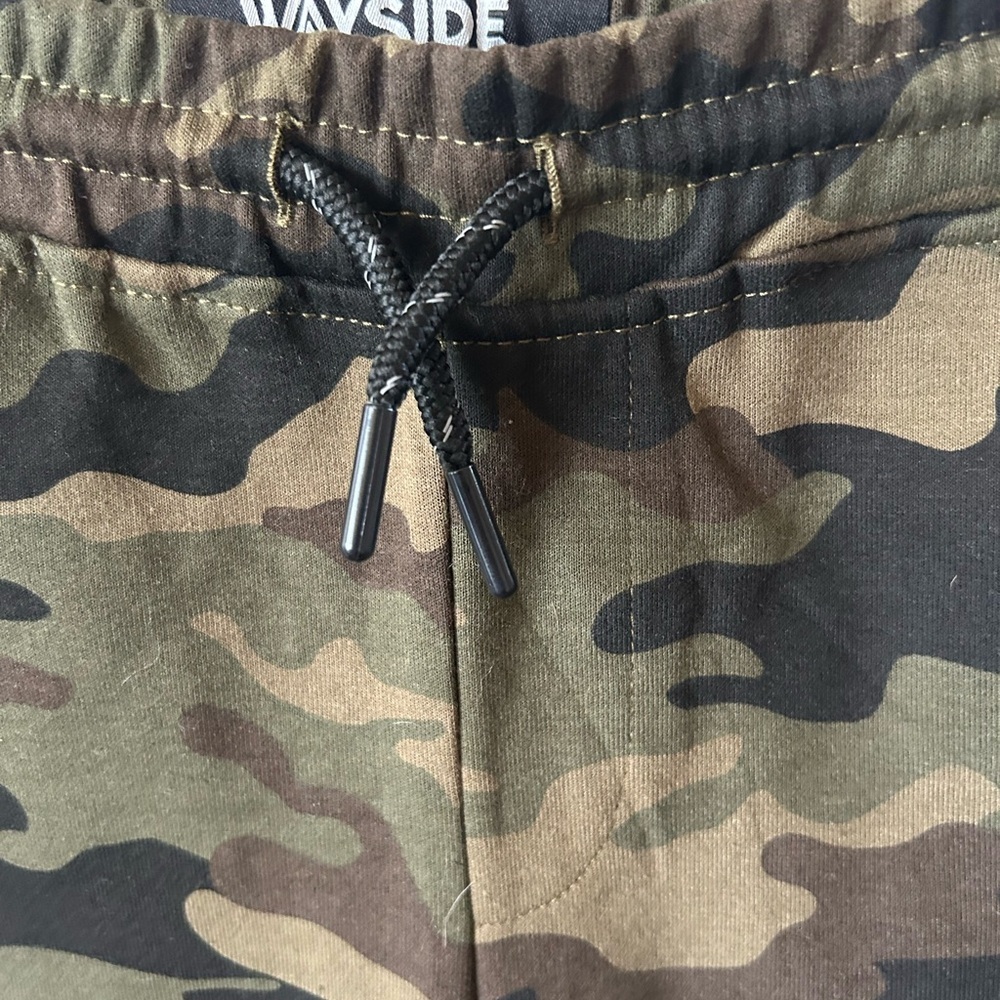 Wayside Boys Camo Shorts - Picture 4 of 7